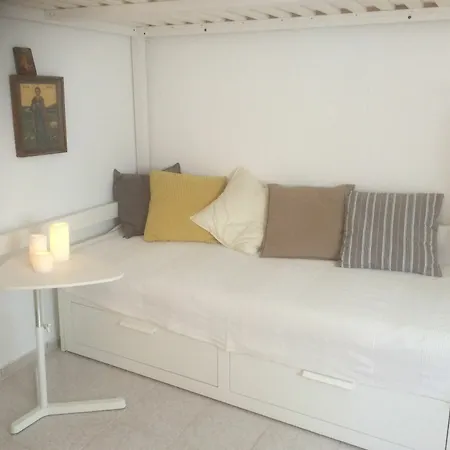 Stella's Apartment