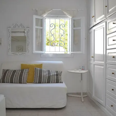 Stella's Apartment *